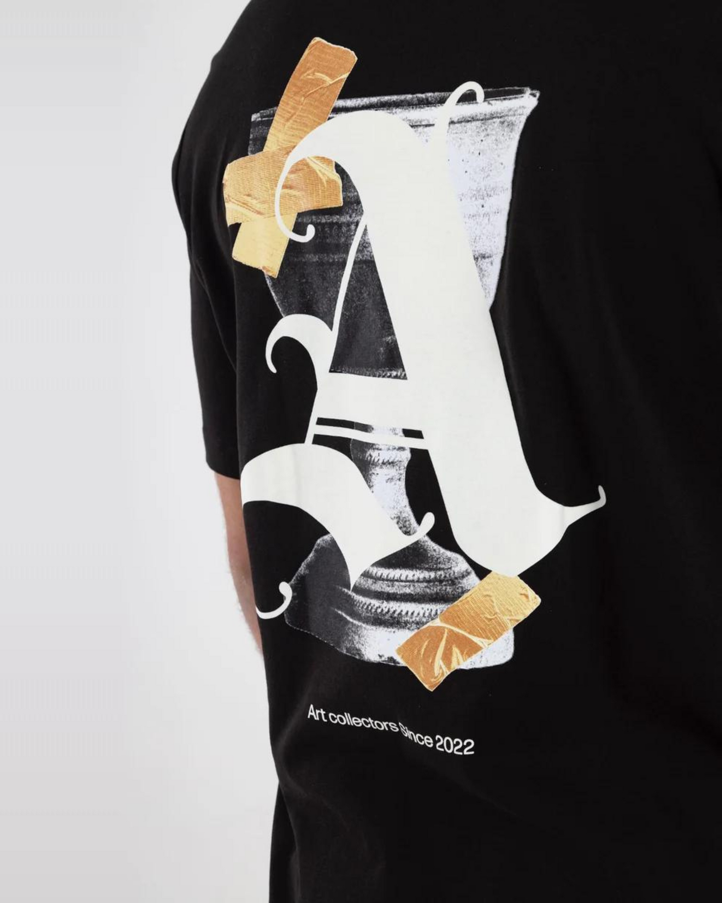 A BLUE MINES BLACK T-SHIRT