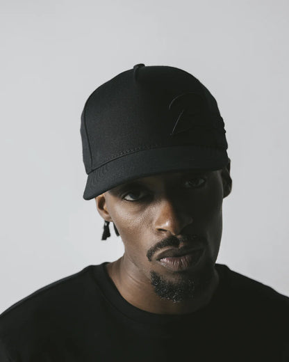VERILIO BLACK CAP